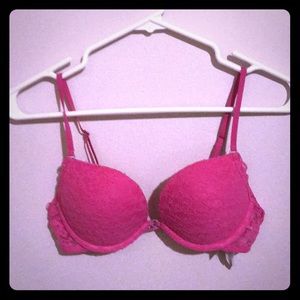 Gilly Hicks push-up bra